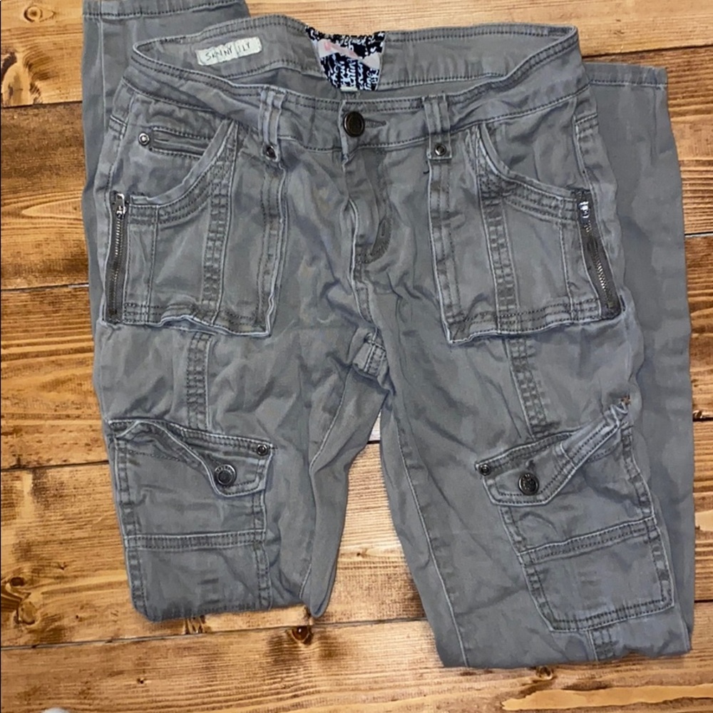 ☠️5/$20☠️ HOT KISS | JUNIORS GREY SKINNY ZIPPER POCKETED PANTS SZ 9